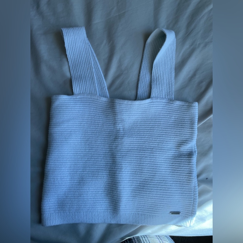 Hollister Clothing. Size S. Crop tops. Two sweater tops.